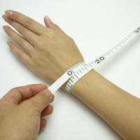 パワーストーンブレスレット サイズの測り方